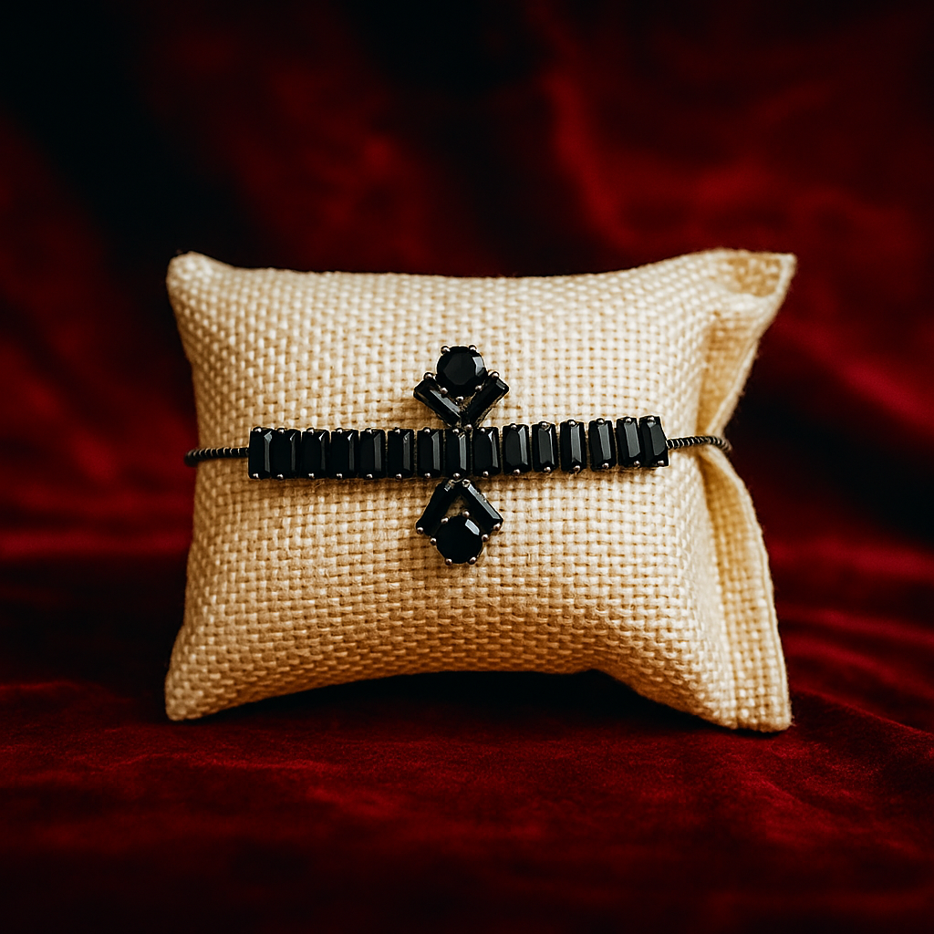Elegant Black Stone Bracelet with Modern Design – Safa Glame
